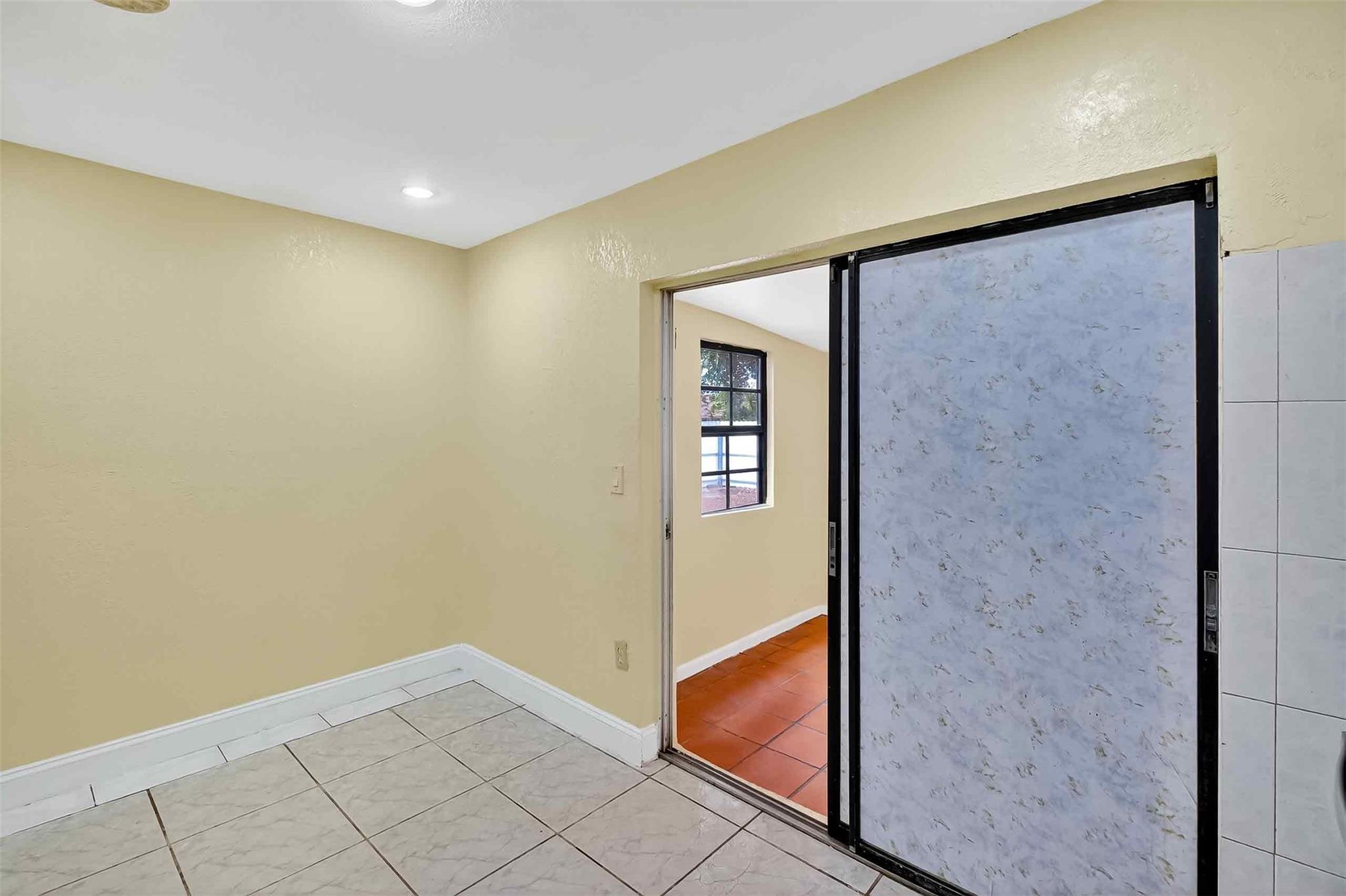 Lynn Park Rep 62-22 B - Residential Lease