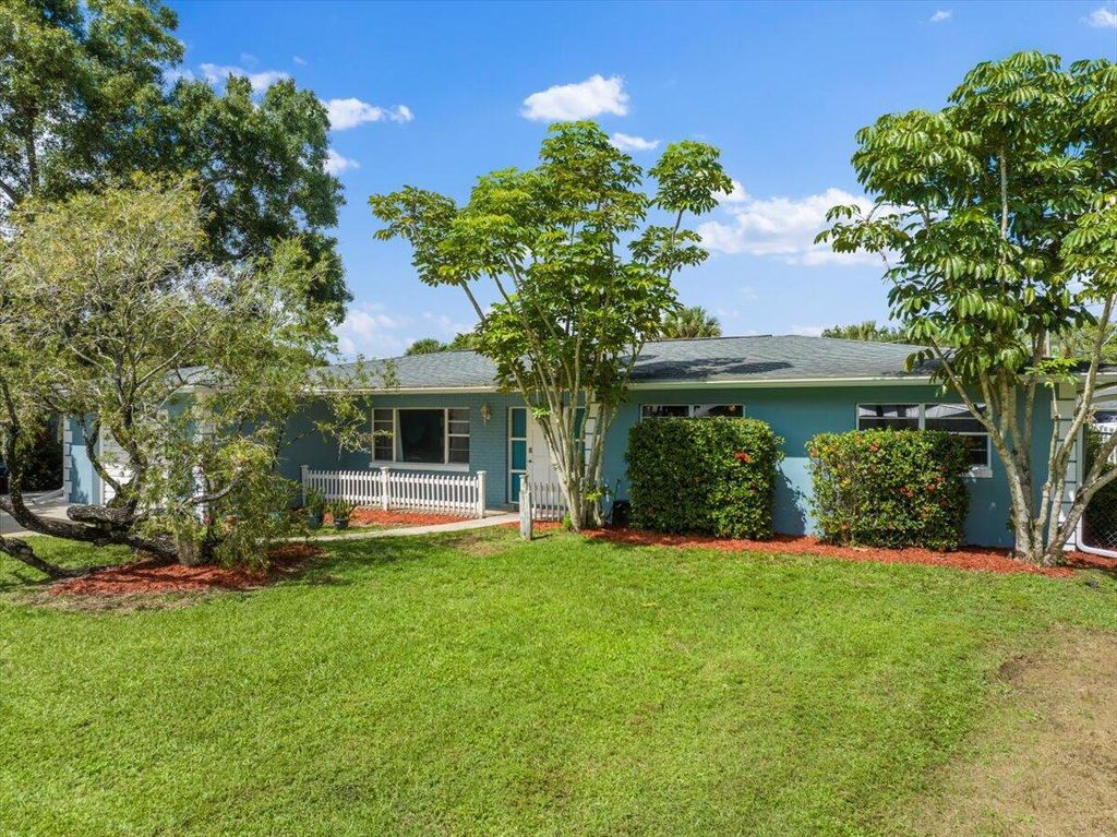 Photo of 7508 Pensacola Road, Fort Pierce, FL 34951 (MLS # R11131578)