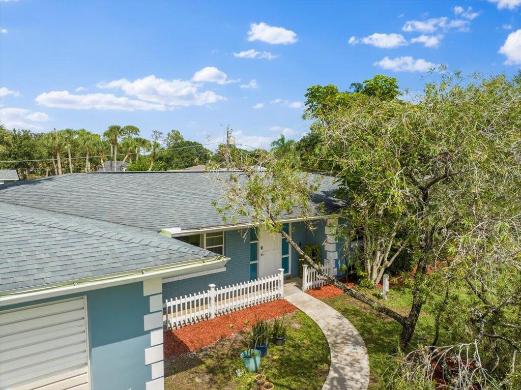 Photo of 7508 Pensacola Road, Fort Pierce, FL 34951 (MLS # R11131578)