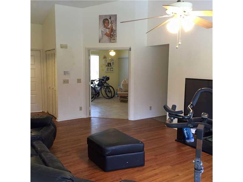 CHAPEL TRAIL REPLAT SECTI - Residential