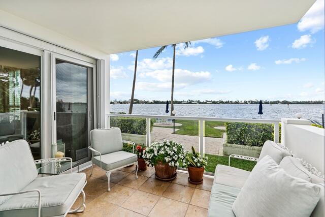2800 N Flagler Drive 105