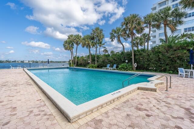 2800 N Flagler Drive 105