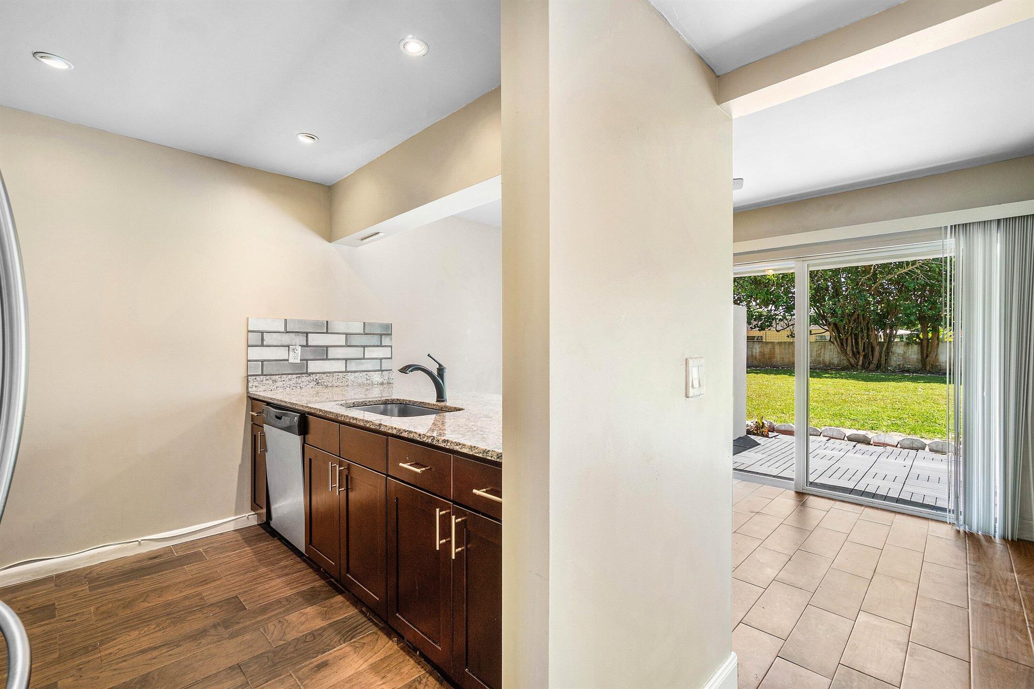 PARK PLACE TOWNHOMES - Residential