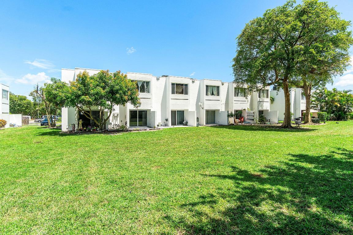 PARK PLACE TOWNHOMES - Residential