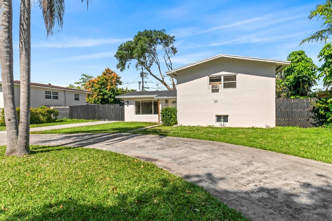 1215 NE 200th Street