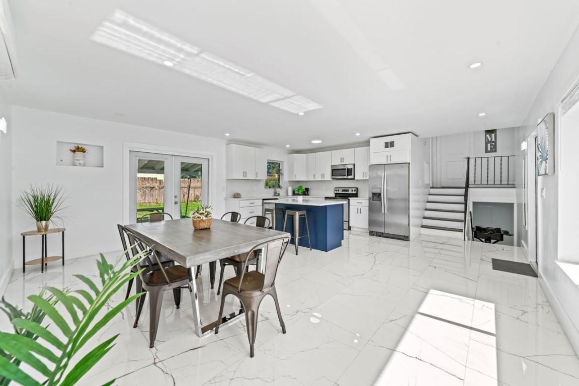 1215 NE 200th Street