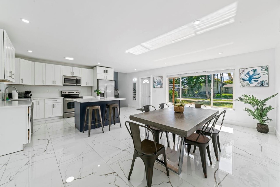 1215 NE 200th Street