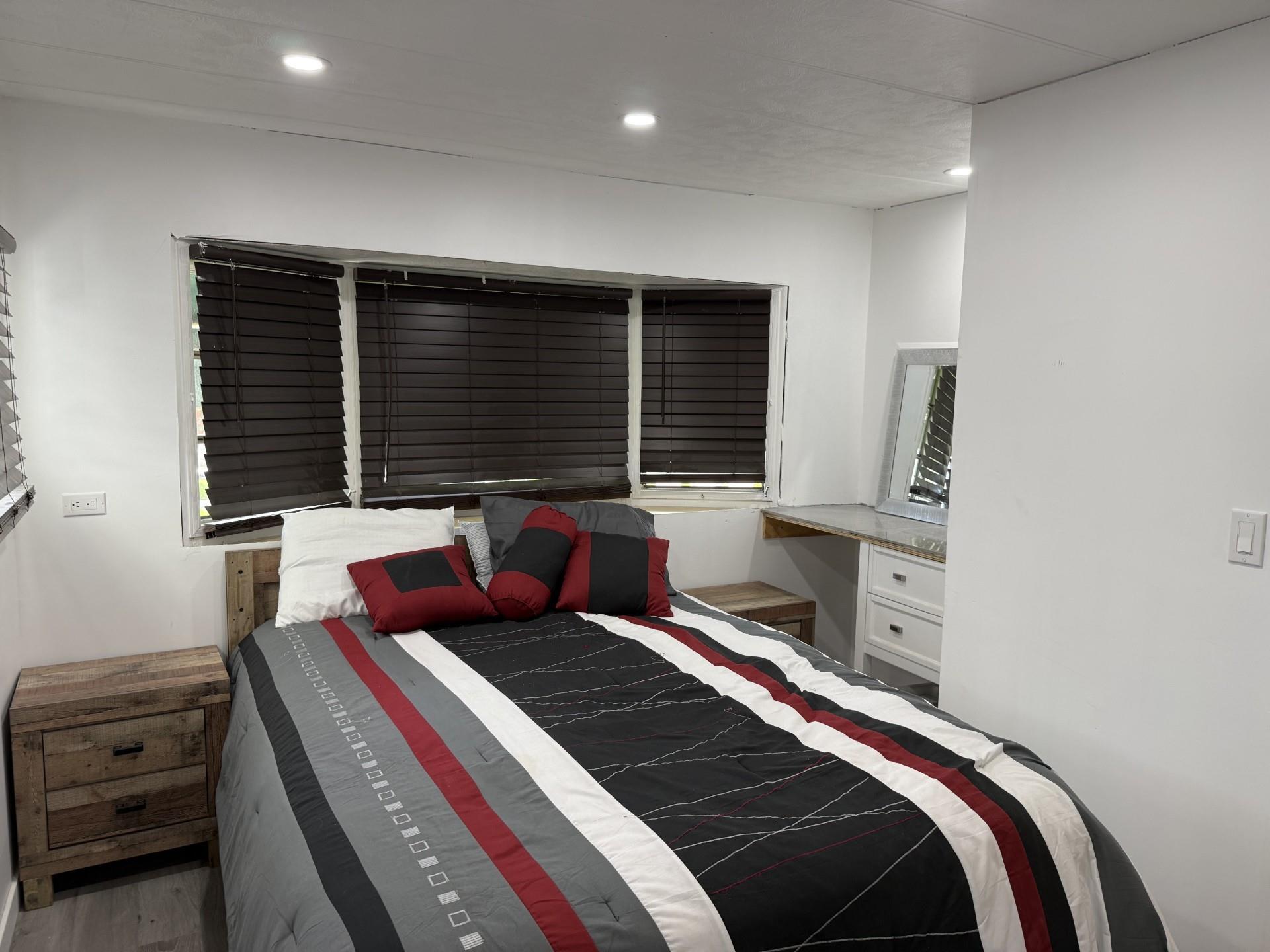 Ravenswood Estates & Mari - Residential