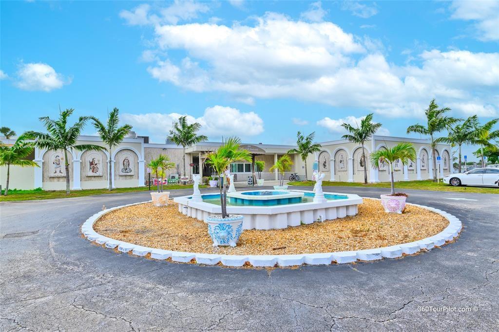 Ravenswood Estates & Mari - Residential