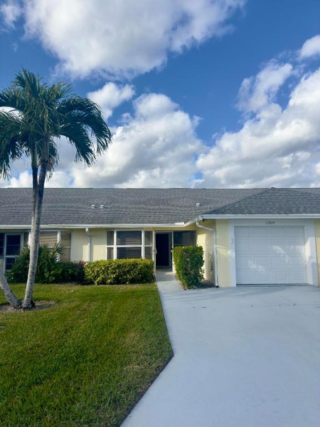 Photo of 10924 SE Stonehill Lane, Hobe Sound, FL 33455 (MLS # R11157930)