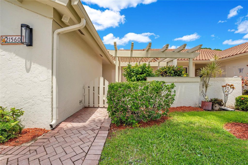 Photo of 21560 Coronado Avenue, Boca Raton, FL 33433 (MLS # F10453333)