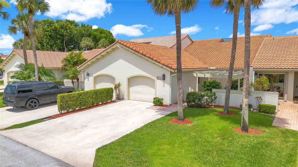 Photo of 21560 Coronado Avenue, Boca Raton, FL 33433 (MLS # F10453333)