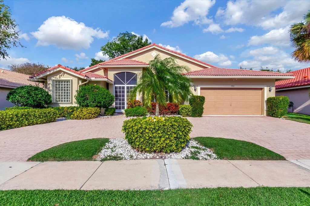 Photo of 7092 Falls Road E, Boynton Beach, FL 33437 (MLS # R11048618)