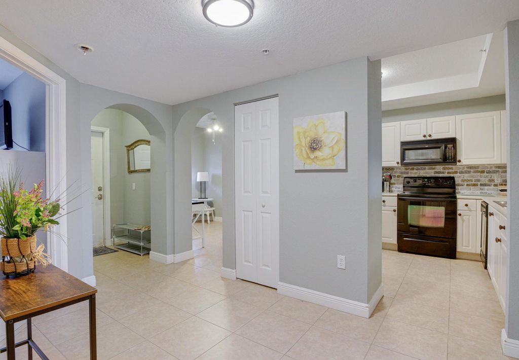 Photo of 4723 Lucerne Lakes Boulevard E #644, Lake Worth, FL 33467 (MLS # R11030560)