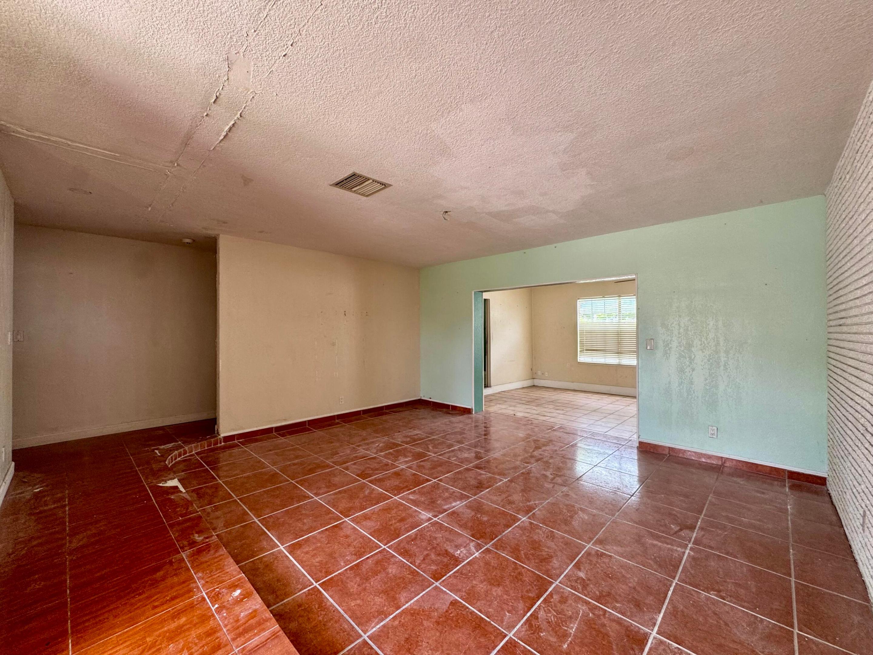 ORIOLE ESTATES SEC 3 - Residential