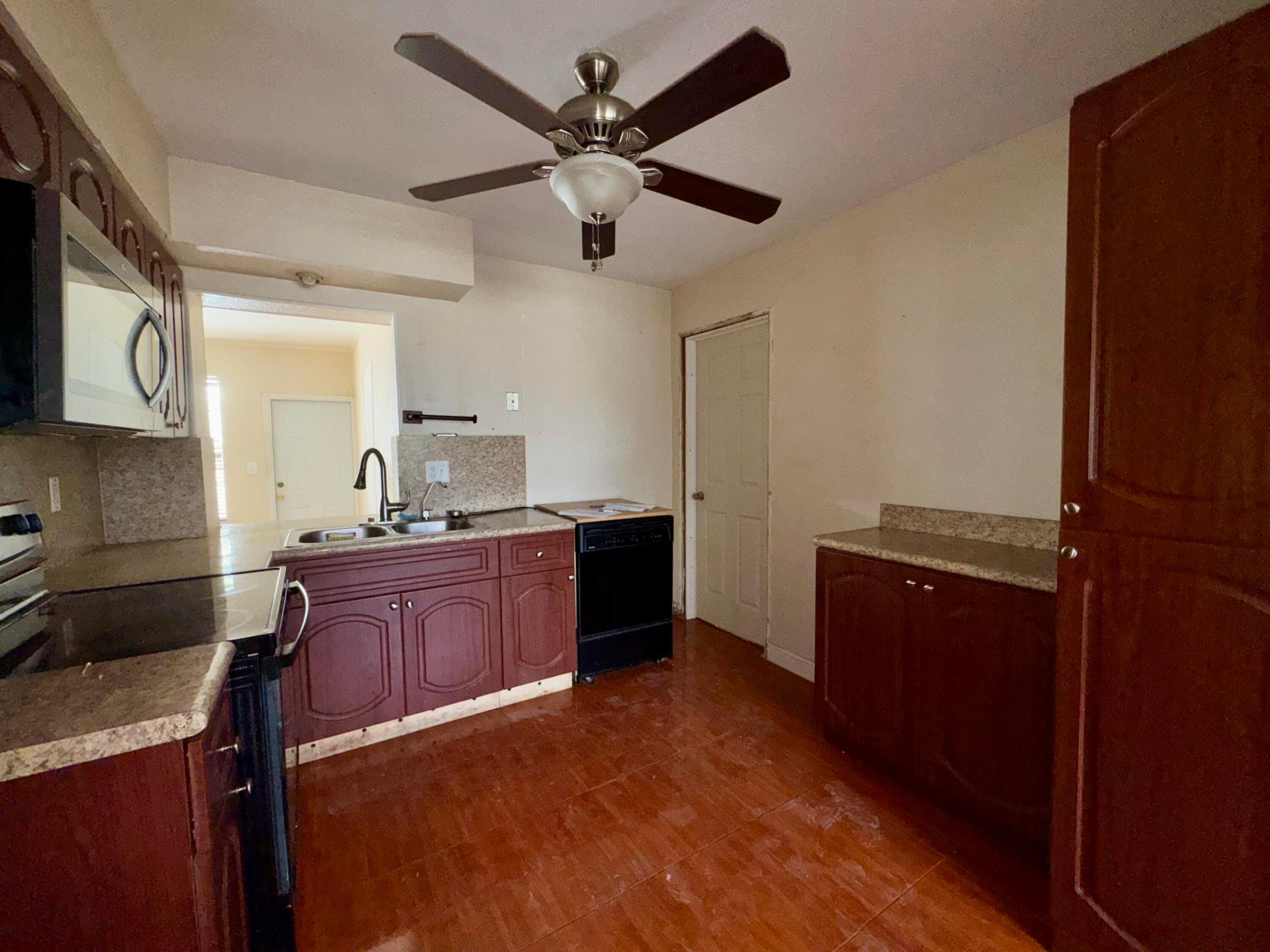 ORIOLE ESTATES SEC 3 - Residential