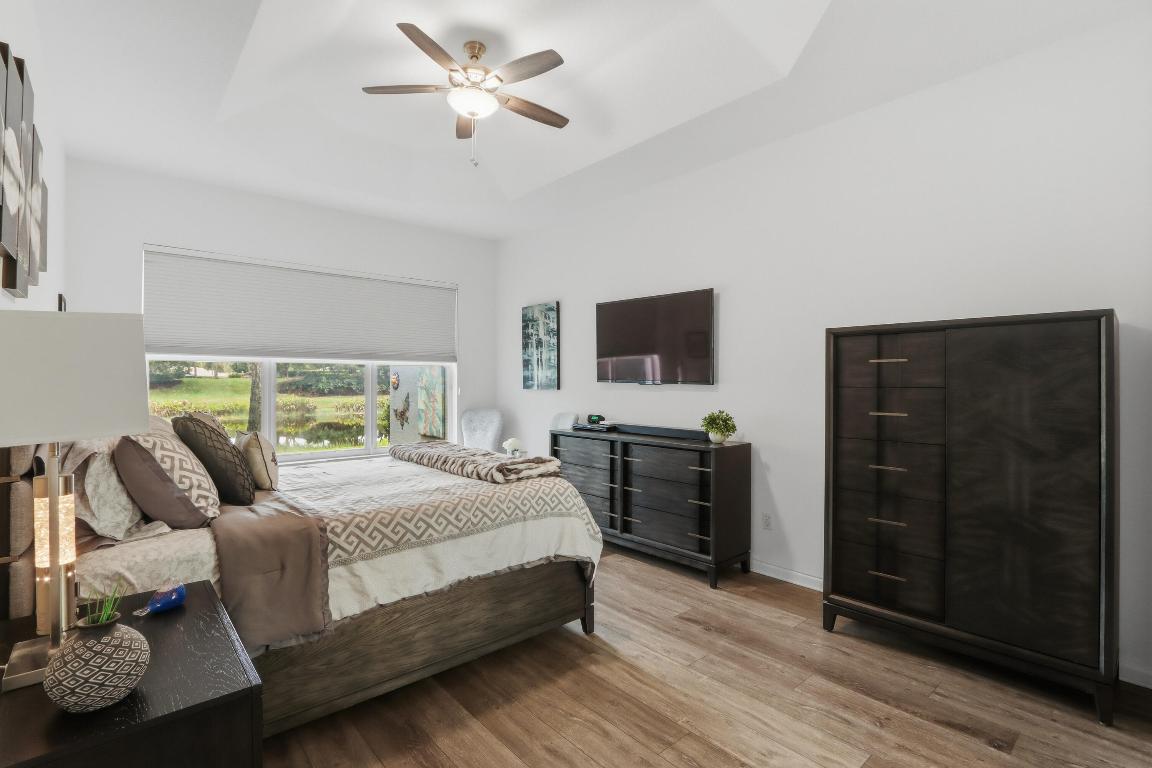 VALENCIA SHORES 1 - Residential