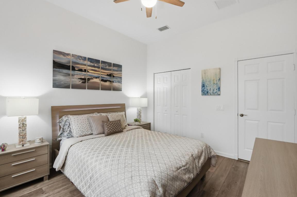 VALENCIA SHORES 1 - Residential