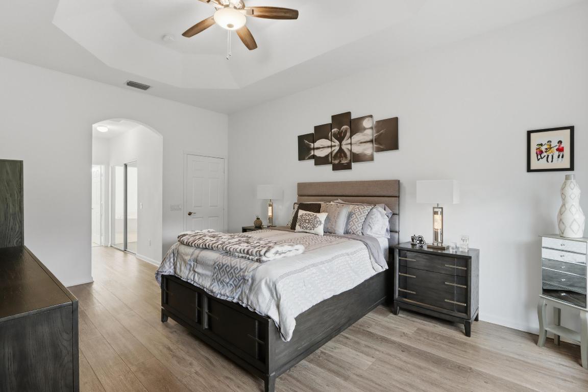 VALENCIA SHORES 1 - Residential