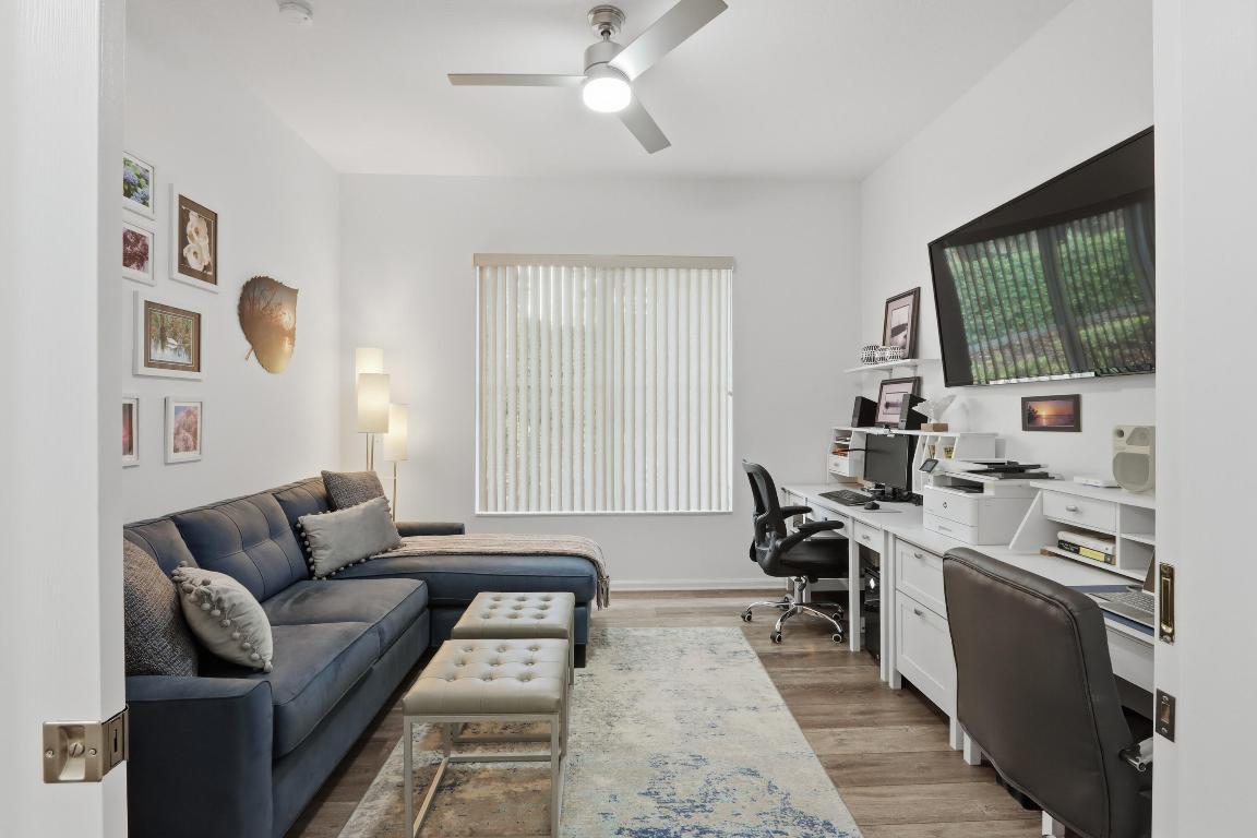 VALENCIA SHORES 1 - Residential