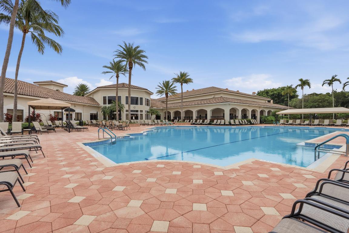 VALENCIA SHORES 1 - Residential