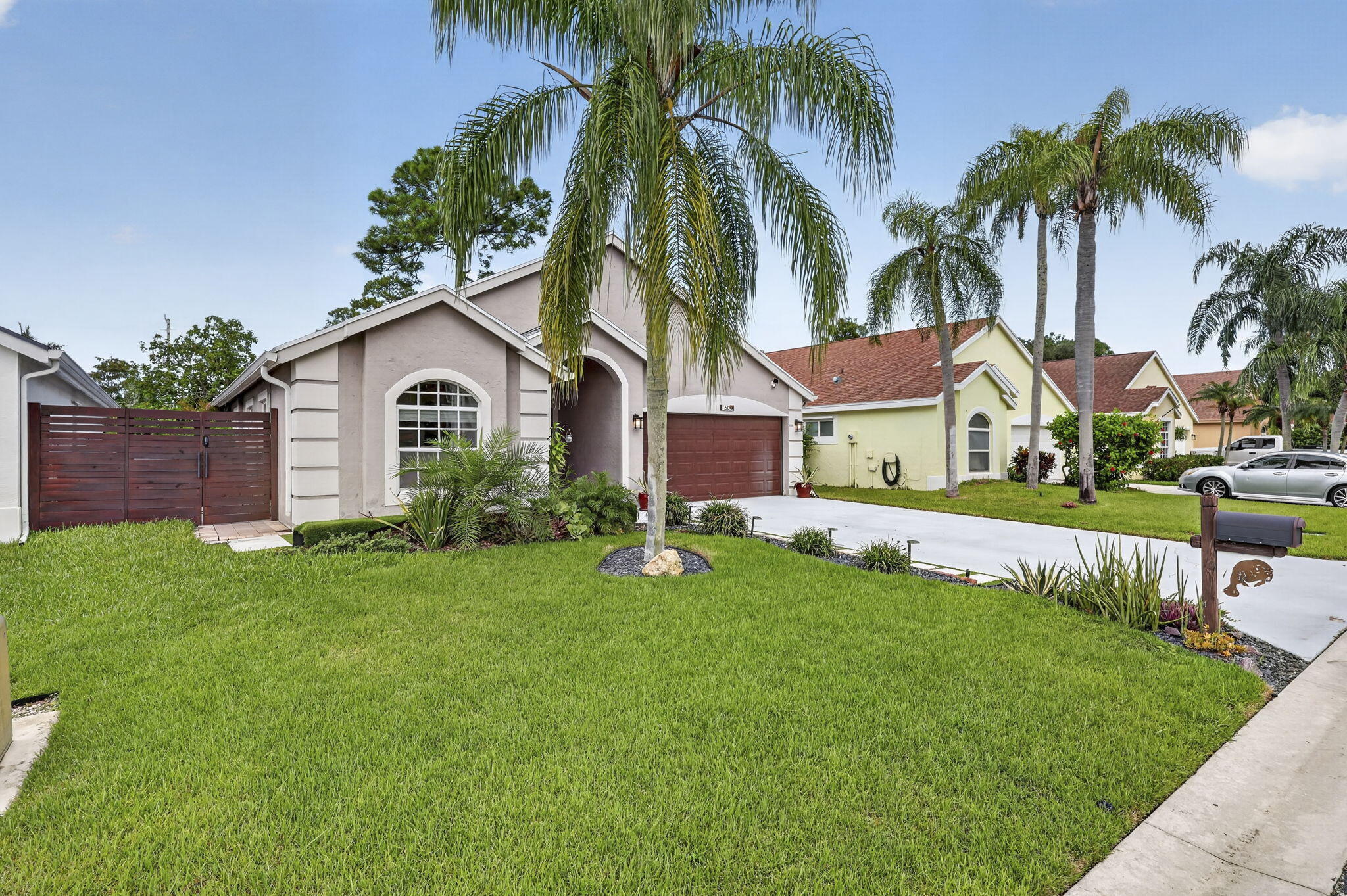 1504 LAKE BREEZE Drive
