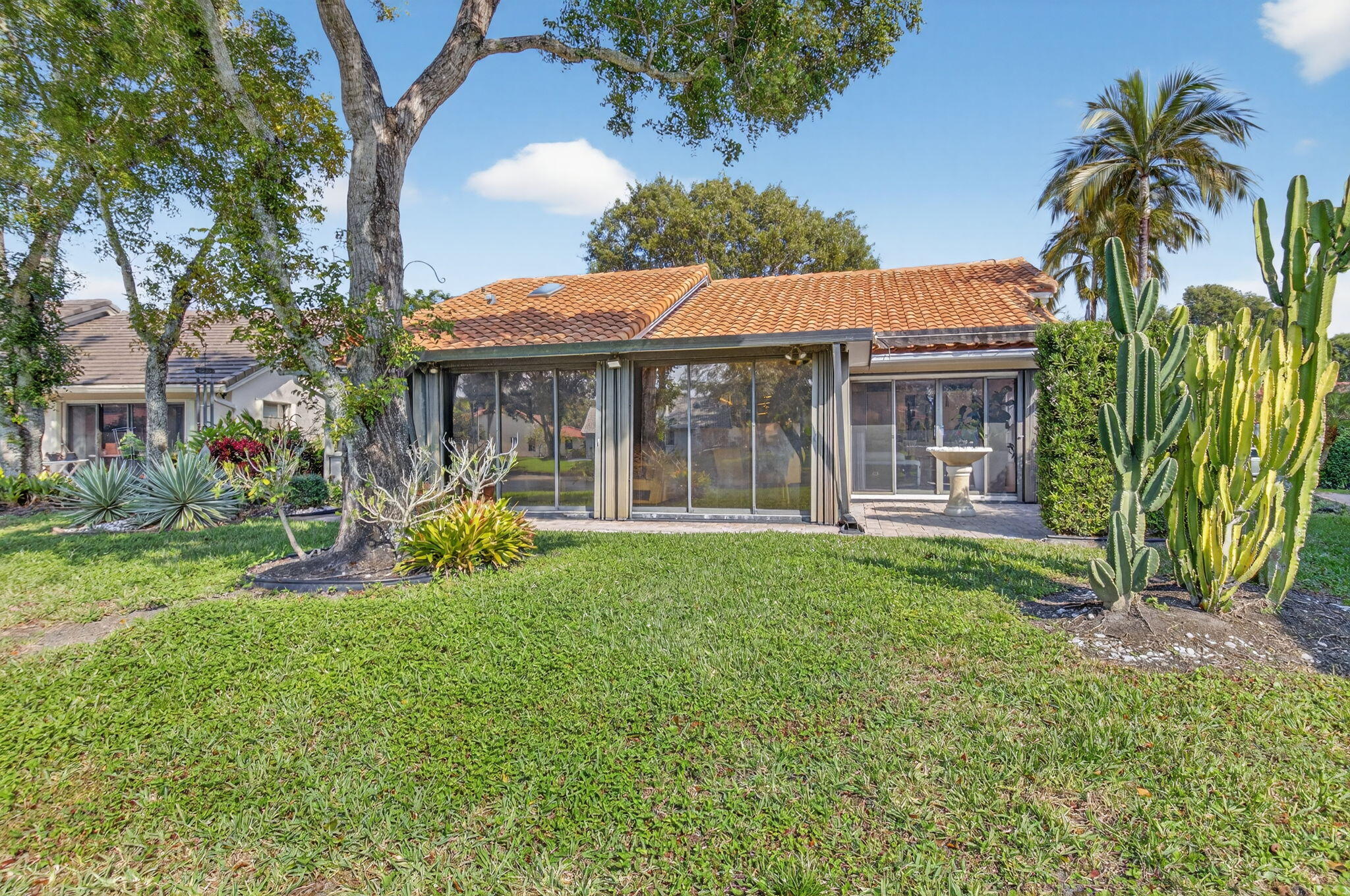 WINDWARD PALM BEACH - Residential