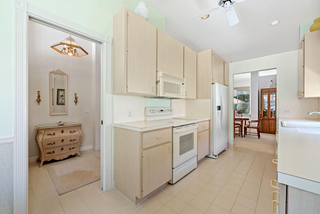 Photo of 109 S Hampton Drive, Jupiter, FL 33458 (MLS # R11104955)