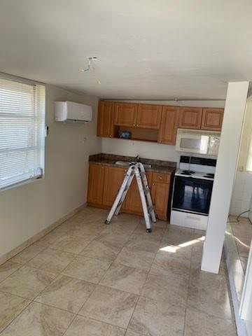 Cresthaven 10 46-25 B - Residential Lease