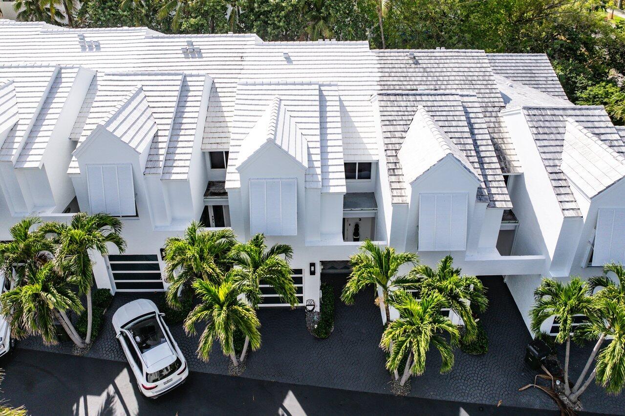 VILLAS OF OCEAN CREST - Residential