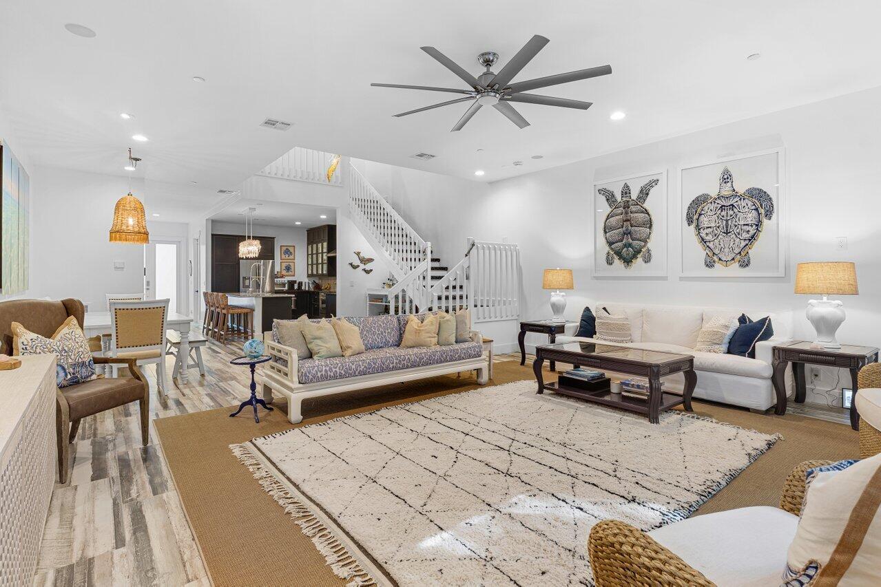 VILLAS OF OCEAN CREST - Residential