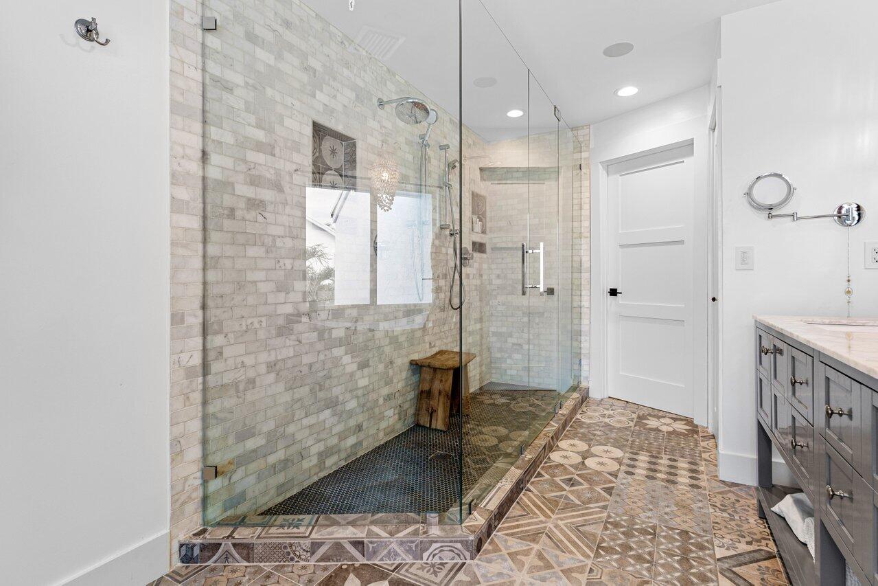 VILLAS OF OCEAN CREST - Residential