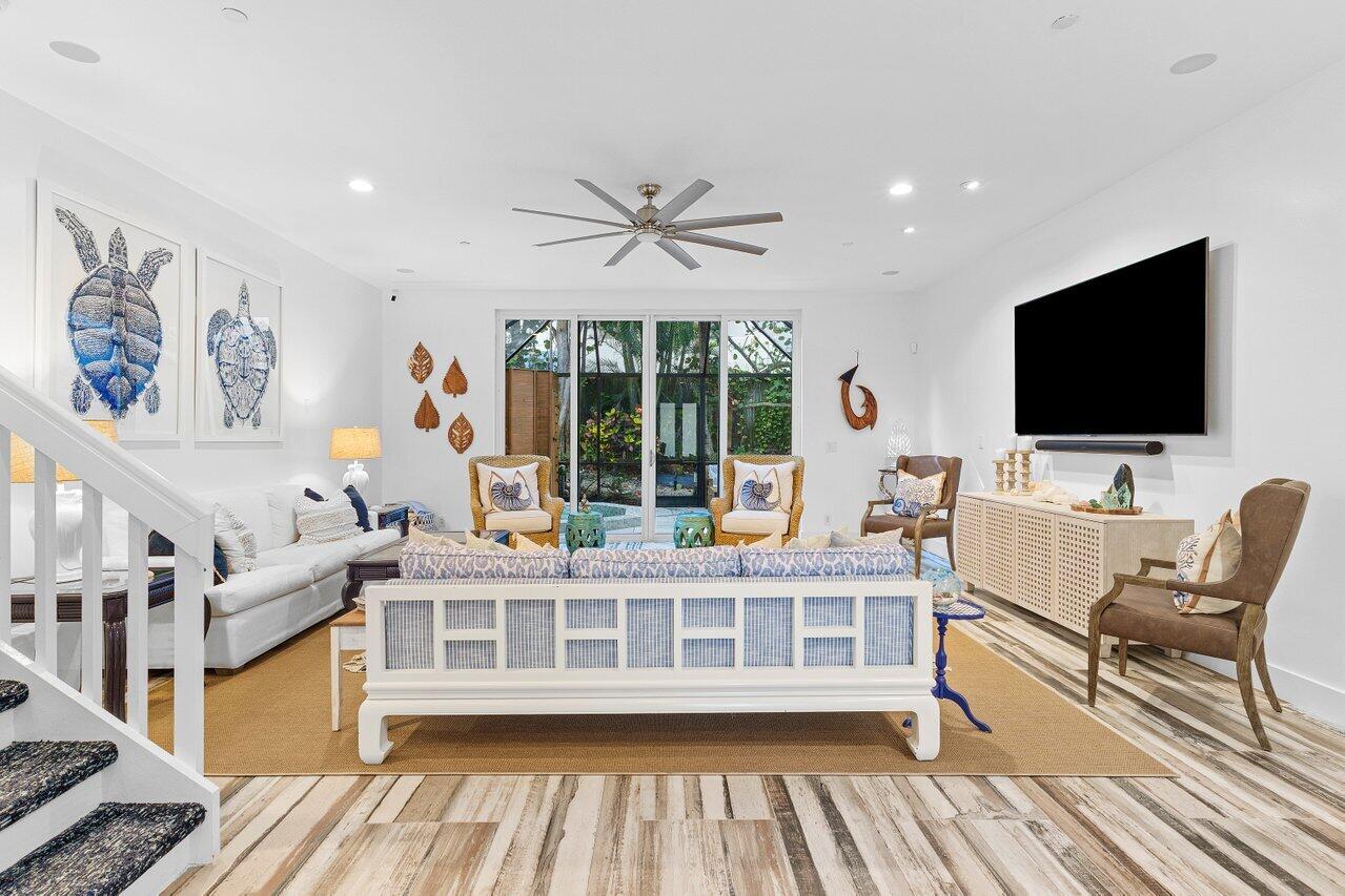 VILLAS OF OCEAN CREST - Residential