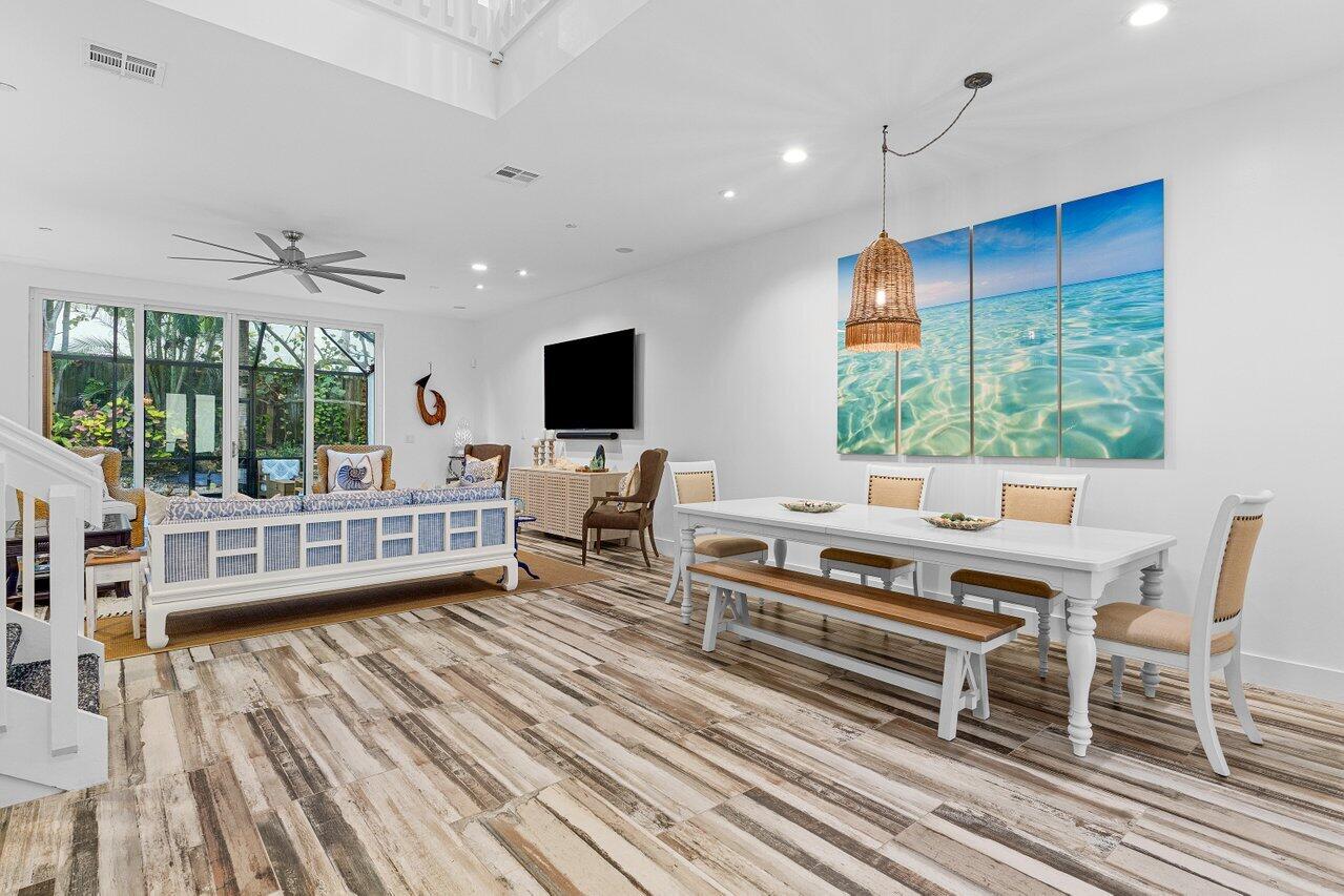 VILLAS OF OCEAN CREST - Residential