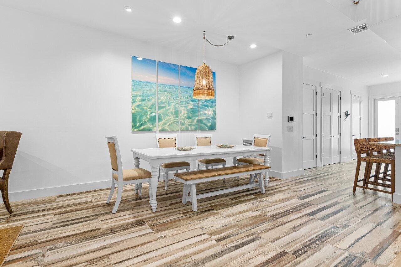 VILLAS OF OCEAN CREST - Residential