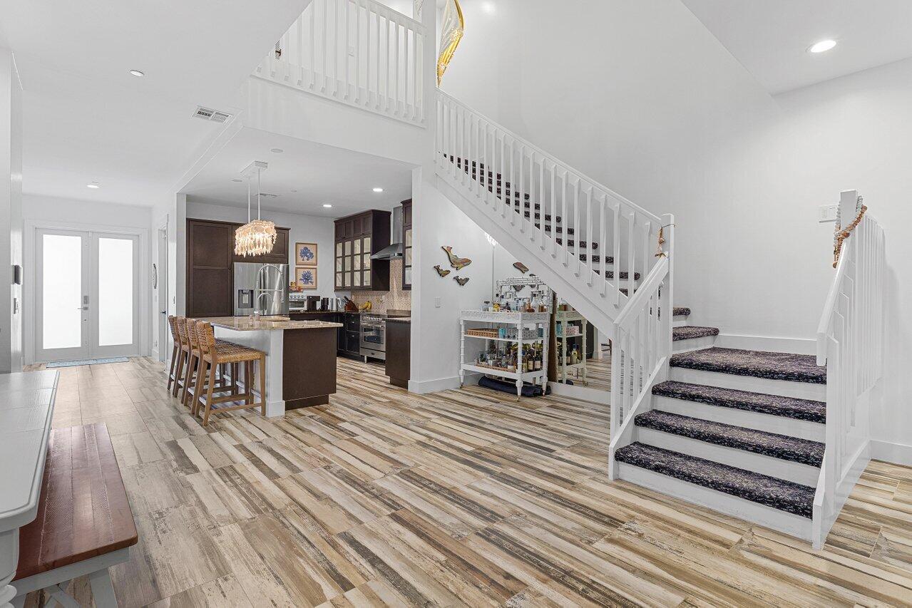 VILLAS OF OCEAN CREST - Residential