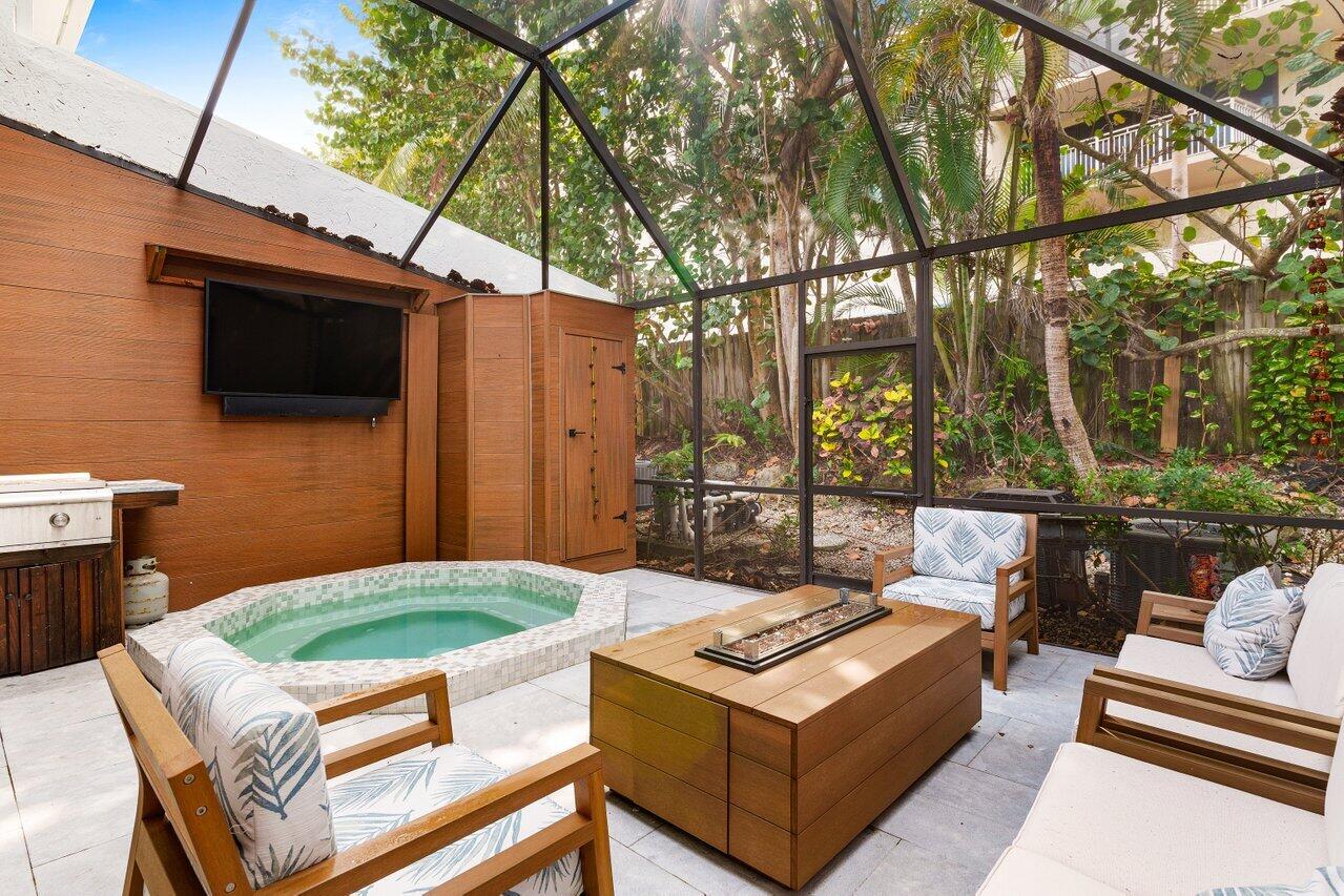 VILLAS OF OCEAN CREST - Residential