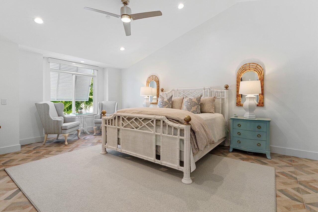 VILLAS OF OCEAN CREST - Residential