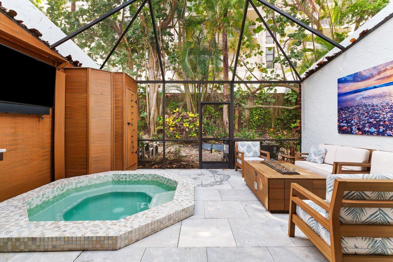 VILLAS OF OCEAN CREST - Residential