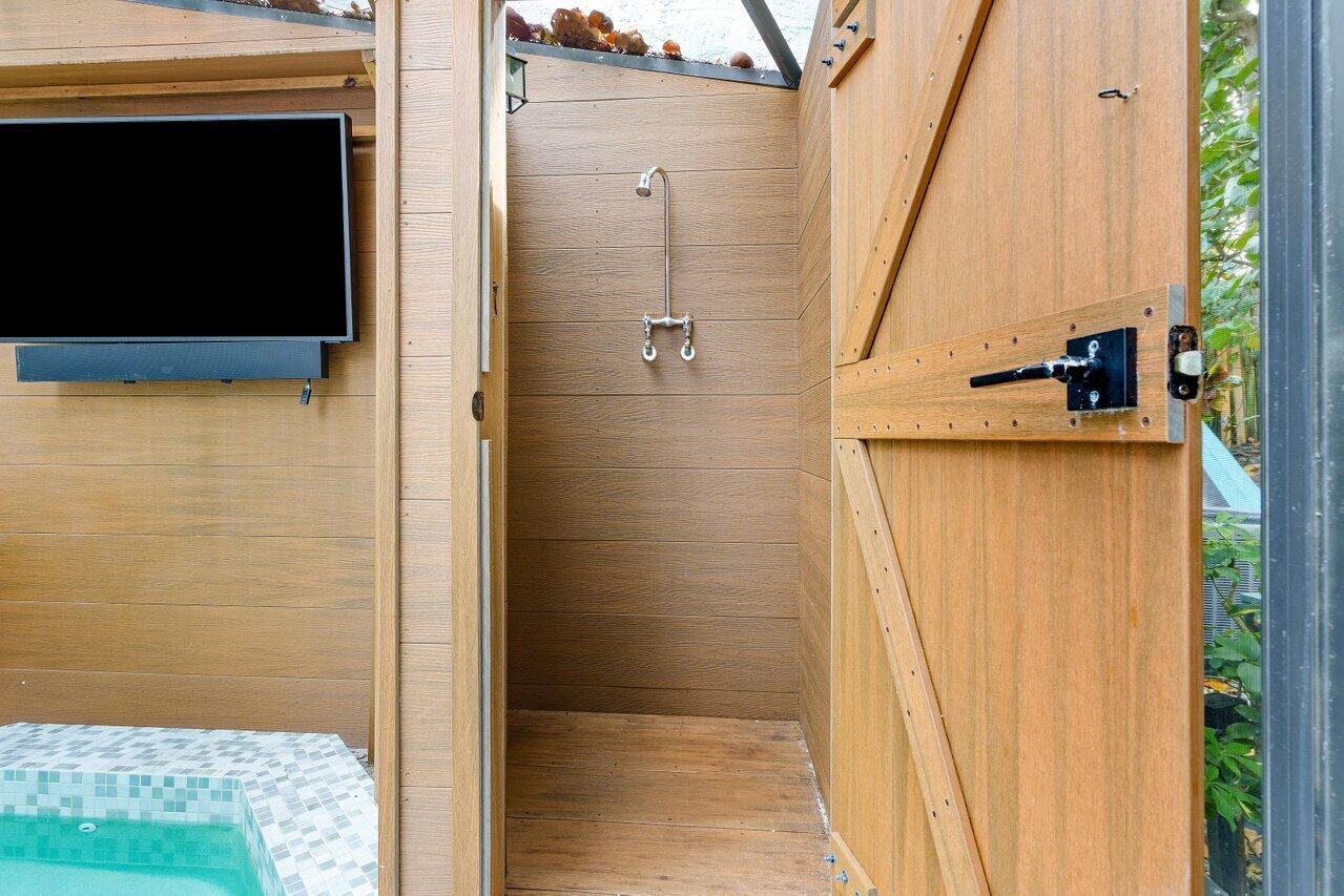 VILLAS OF OCEAN CREST - Residential