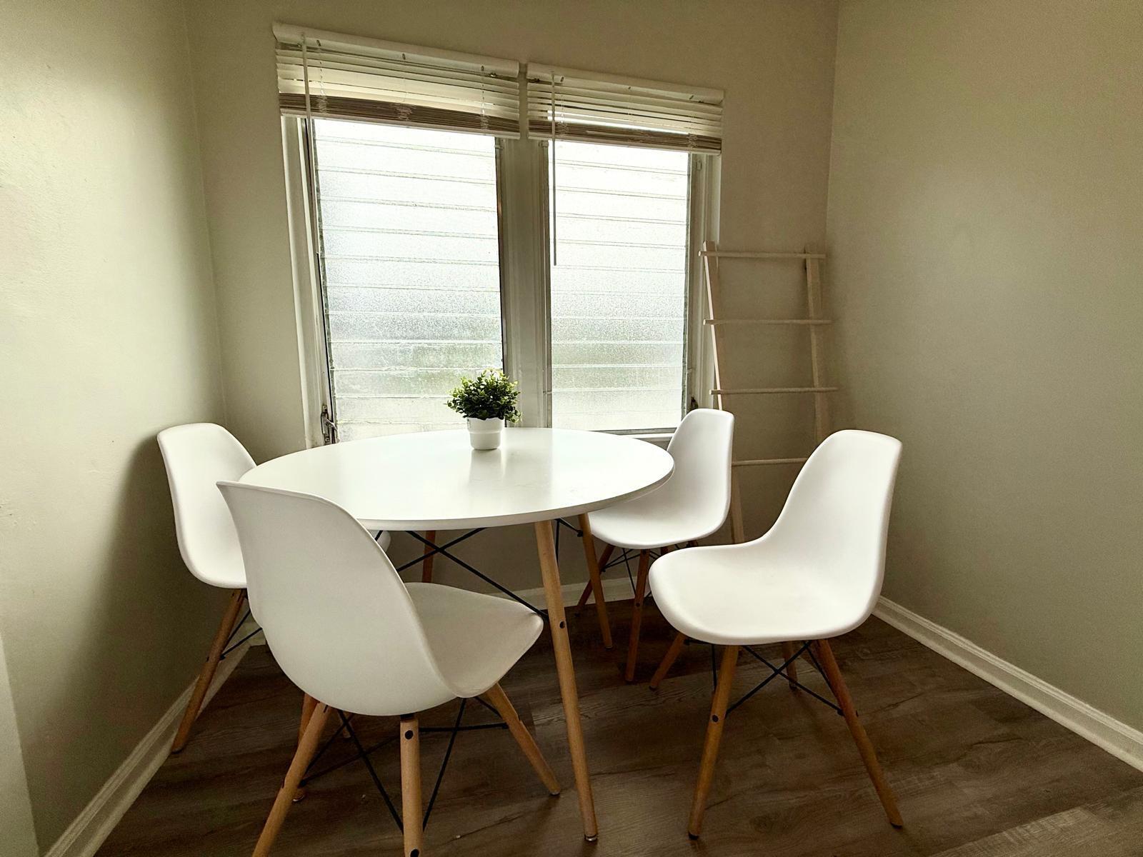 ESTATES OF SOUTH PALM BEA - Residential Lease