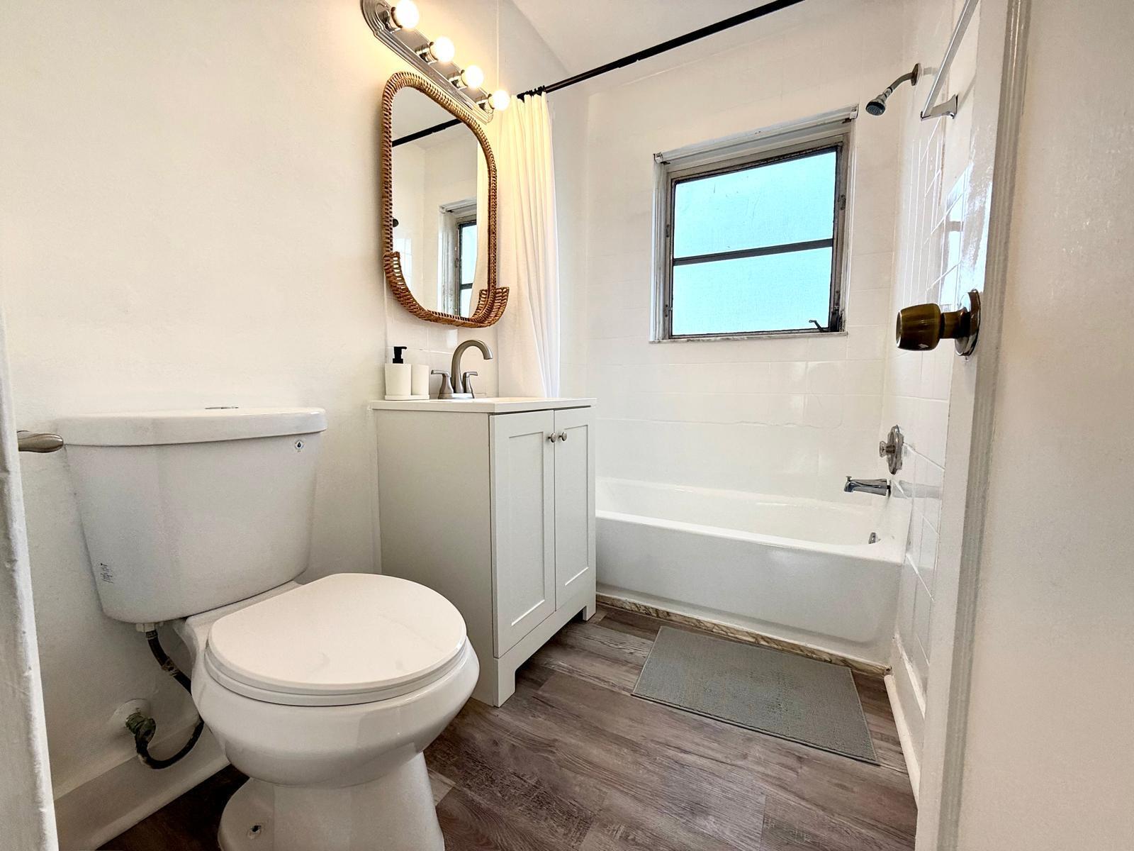 ESTATES OF SOUTH PALM BEA - Residential Lease