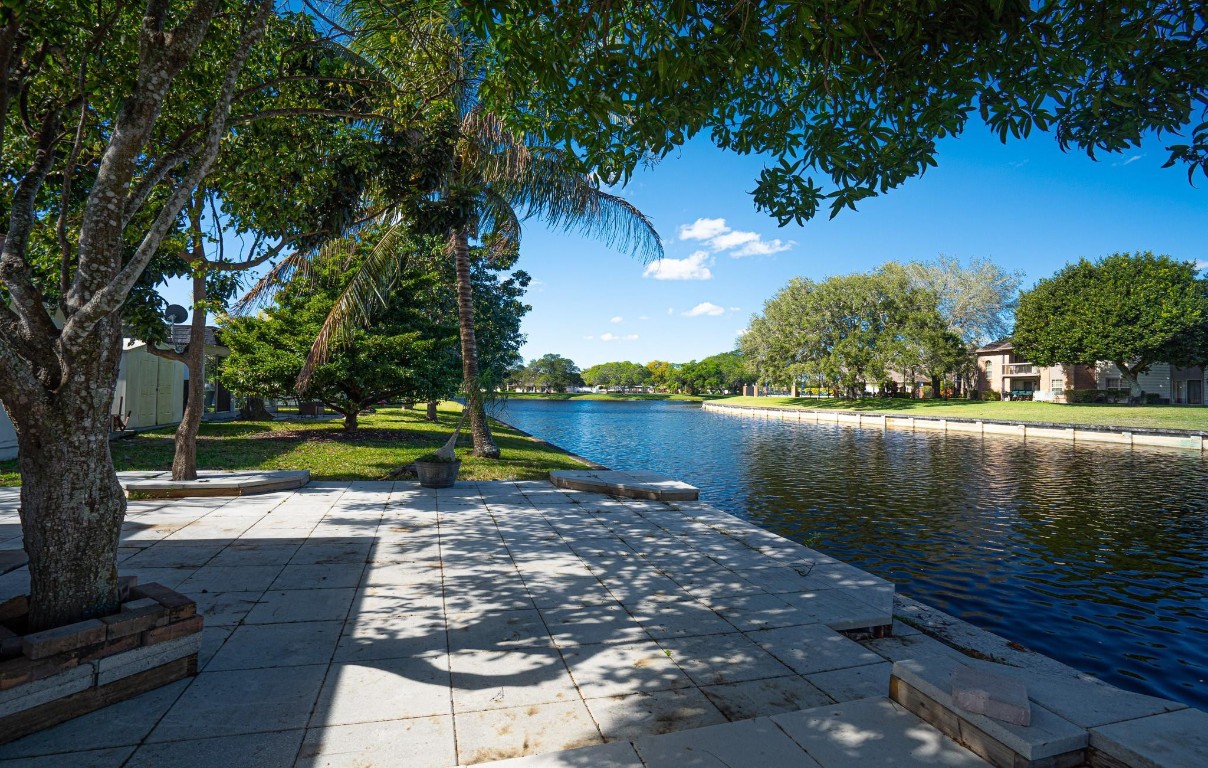 MAINLANDS OF TAMARAC LAKE - Residential