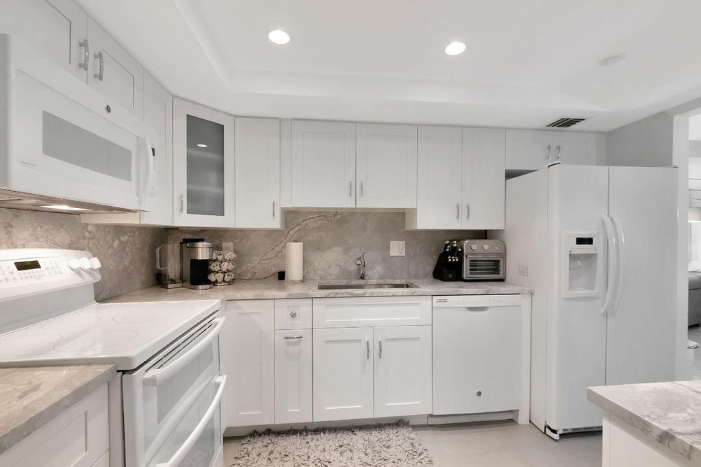 Photo of 1856 Bridgewood Drive, Boca Raton, FL 33434 (MLS # R11045159)