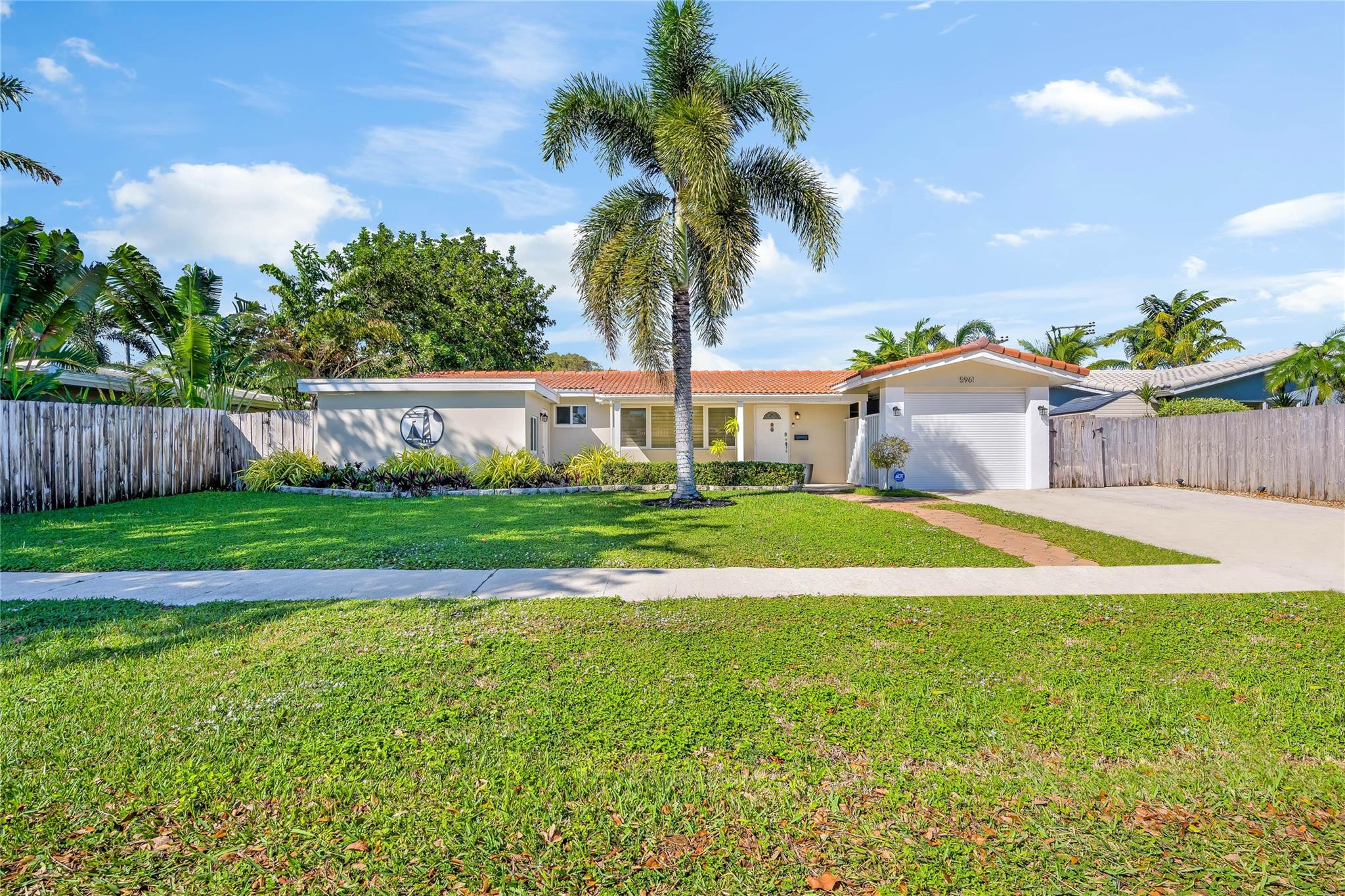 Imperial Point 2 Sec 54-1 - Residential Lease