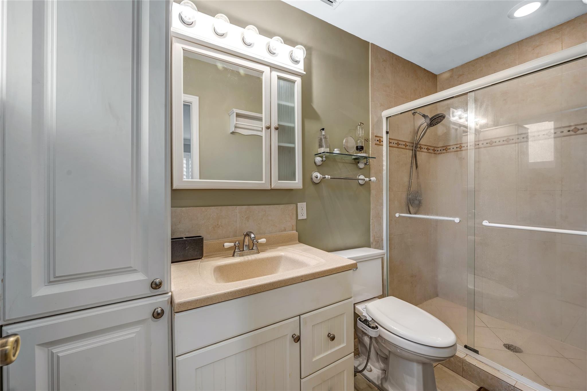 Imperial Point 2 Sec 54-1 - Residential Lease