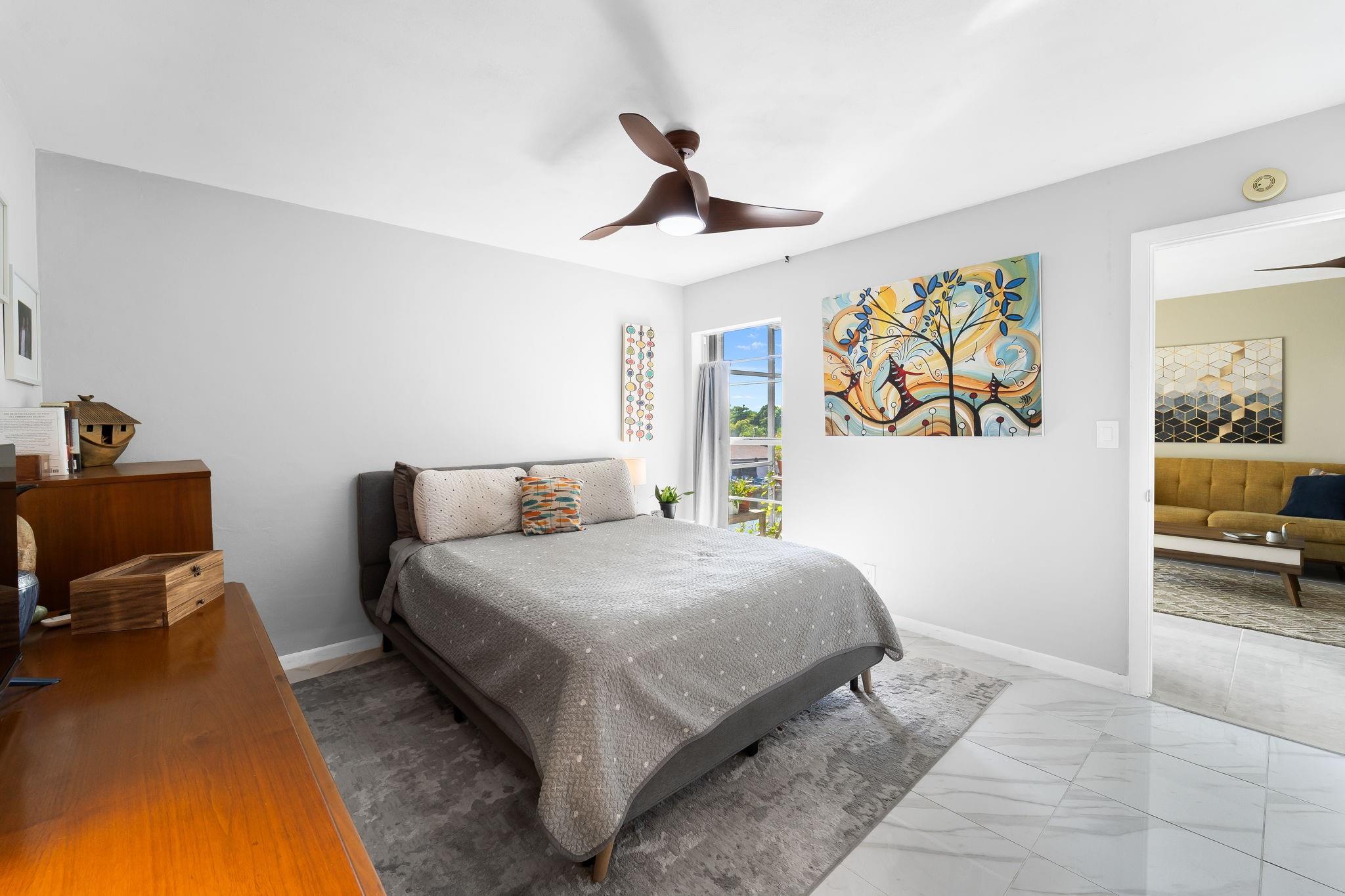 RIVER SHORES DEVON HALL - Residential Lease