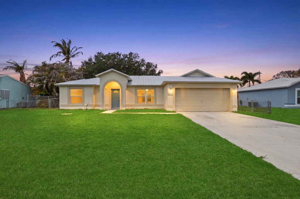 Photo of 2574 SE Richmond Street, Port Saint Lucie, FL 34952 (MLS # B26023400)