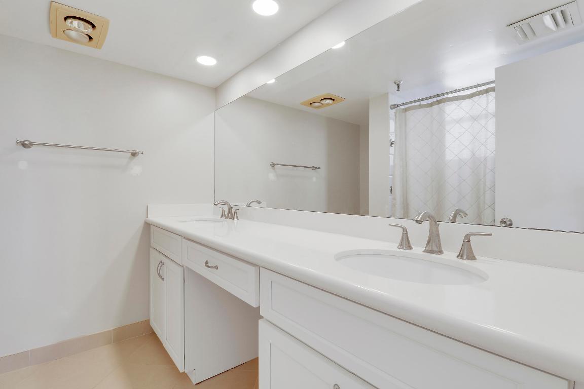 JUPITER COVE CONDO - Residential