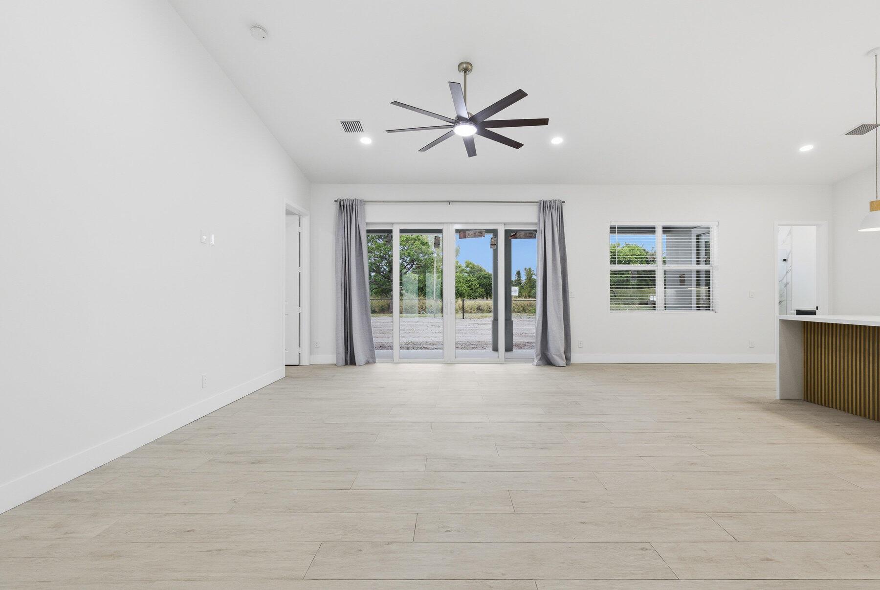 FLORAL PARK - Residential